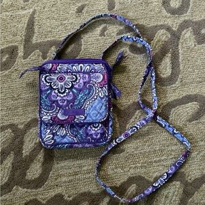 Vera Bradley Crossbody - Lilac Tapestry pattern